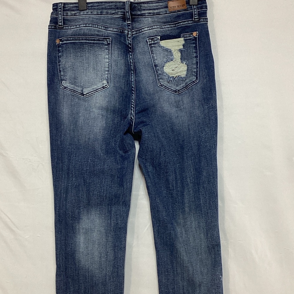 Judy Blue Relaxed fit 9/29 Ankle Jeans frayed hems - Picture 6 of 12